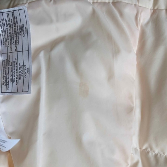 Nike Cream Puffer Vest - Picture 3 of 3